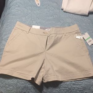 Crown & Ivy khaki shorts New with tags